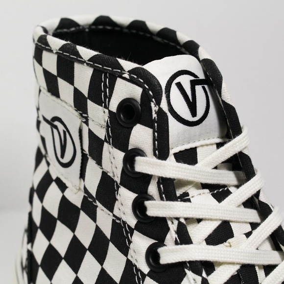 vans canvas sentry wc checkerboard
